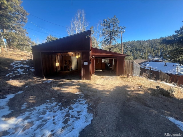 view of outbuilding