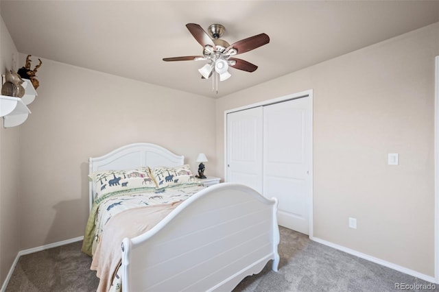 bedroom featuring carpet flooring, ceiling fan, and a closet