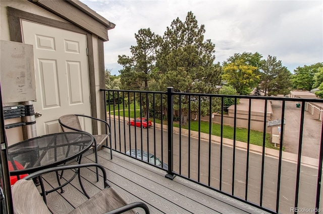 2280 S Oswego Way Unit 303, Aurora, CO 80014 - balcony with outdoor dining space