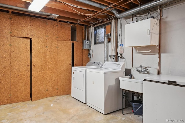 3784 Swadley St, Wheat Ridge, CO 80033 - washroom featuring independent washer and dryer