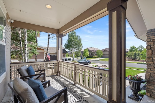 7963 S Valleyhead Way, Aurora, CO 80016 - porch featuring a residential view