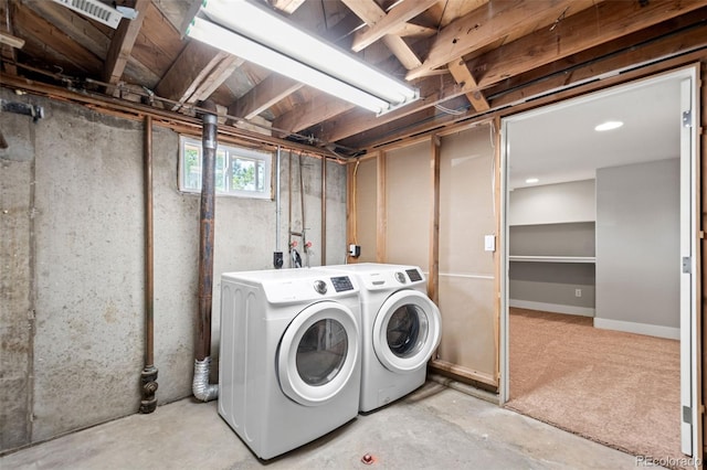335 N 11th Ave, Brighton, CO 80601 - laundry room featuring washing machine and dryer