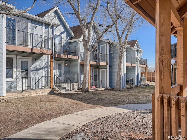 view of front of house