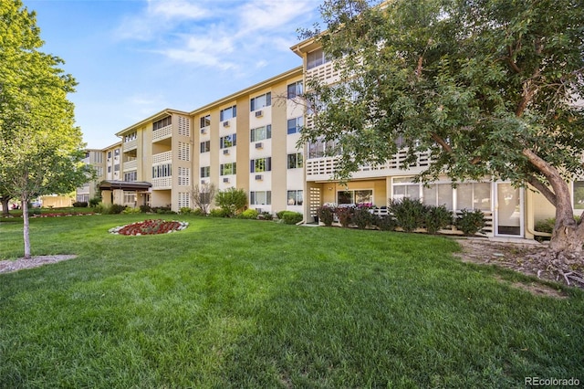 610 S Alton Way Unit 7C, Denver, CO 80247 - view of apartment building / complex