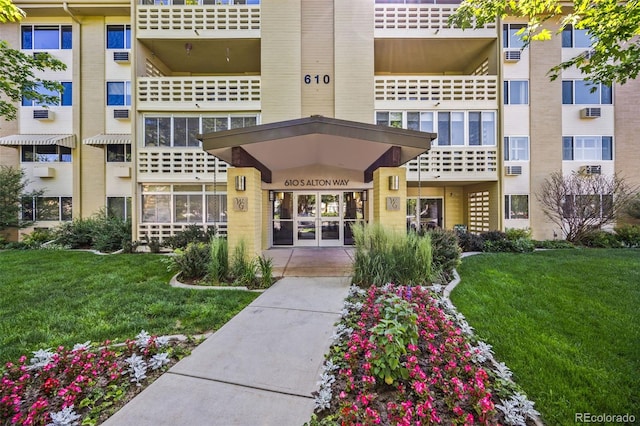 610 S Alton Way Unit 7C, Denver, CO 80247 - view of apartment building / complex