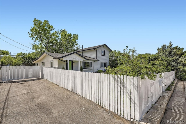 947 S Yates St, Denver, CO 80219 - view of traditional-style house