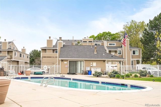 8055 E Colorado Ave Unit 8, Denver, CO 80231 - community pool with a patio area