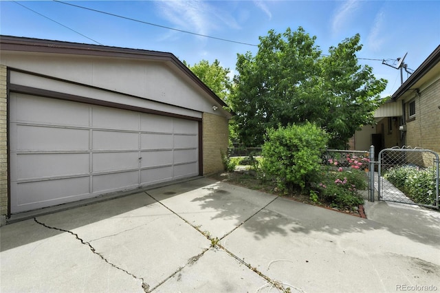 380 E 111th Pl, Northglenn, CO 80233 - detached garage with a gate