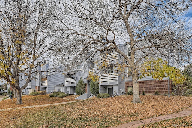 view of front of home