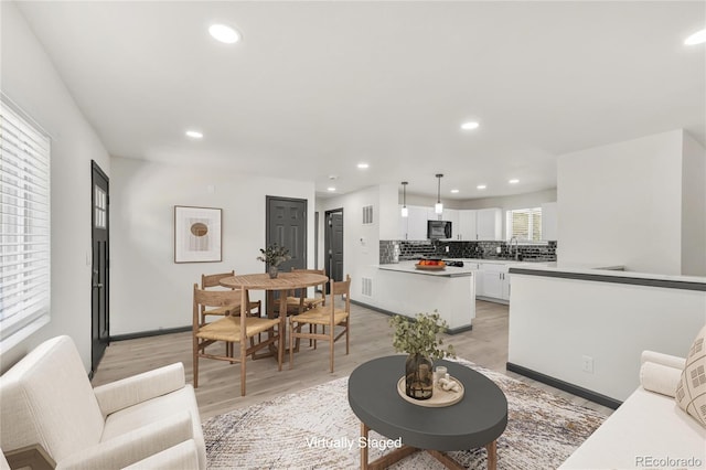 13124 Robins Dr, Denver, CO 80239 - photo 3