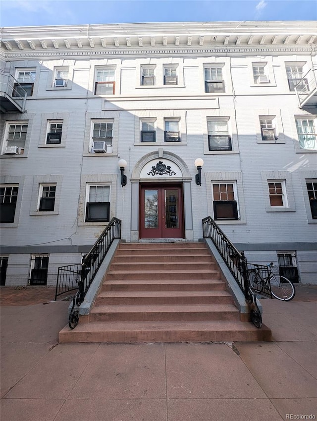 view of front of property featuring french doors