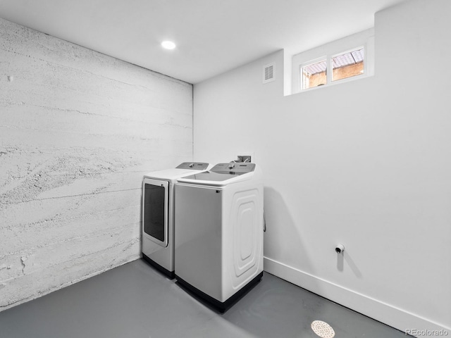 3630 Magnolia St, Denver, CO 80207 - laundry room featuring washer and clothes dryer