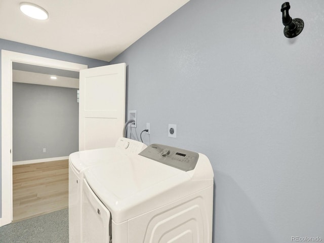 2046 S Quitman St, Denver, CO 80219 - laundry area featuring washer and clothes dryer and recessed lighting