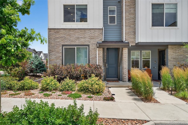 5396 Quail St, Wheat Ridge, CO 80033 - view of front of property featuring board and batten siding