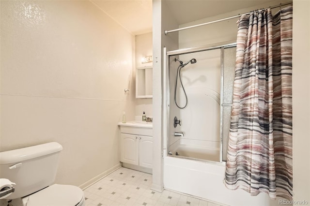 full bath featuring shower / bathtub combination with curtain, toilet, vanity, baseboards, and tile patterned floors