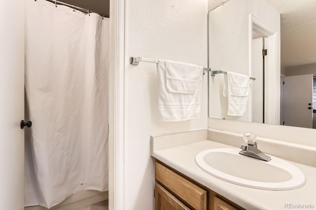 9411 W 89th Cir, Westminster, CO 80021 - full bathroom with vanity and curtained shower