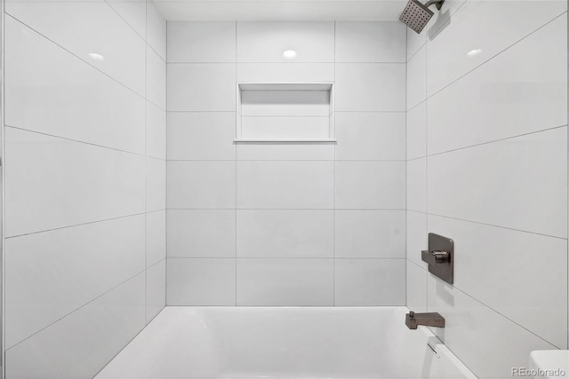 714 Sedge Way, Lafayette, CO 80026 - full bath featuring shower / tub combination