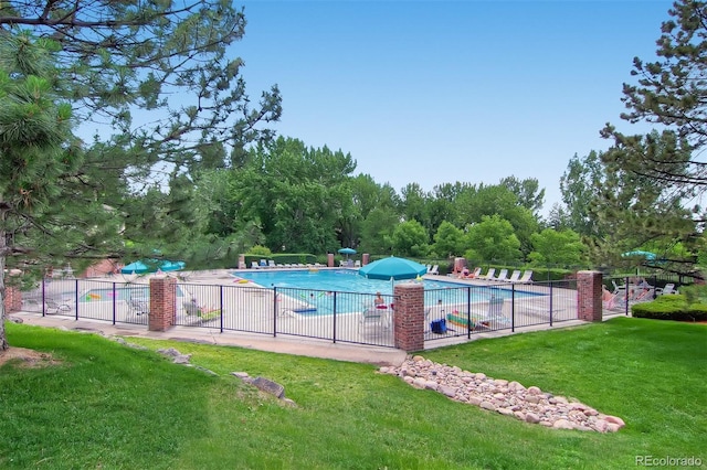 2902 W Long Cir Unit B, Littleton, CO 80120 - community pool featuring a patio area