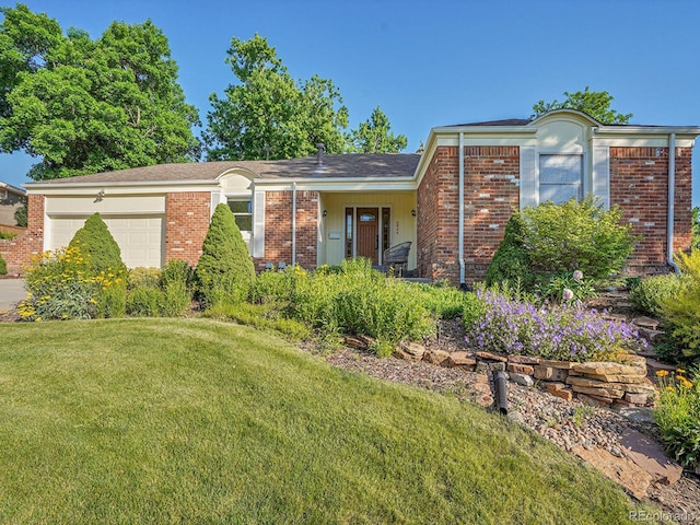 6844 S Detroit Cir, Centennial, CO 80122 - ranch-style home featuring a garage, a front yard, and brick siding