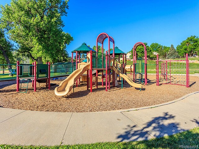6844 S Detroit Cir, Centennial, CO 80122 - view of community play area
