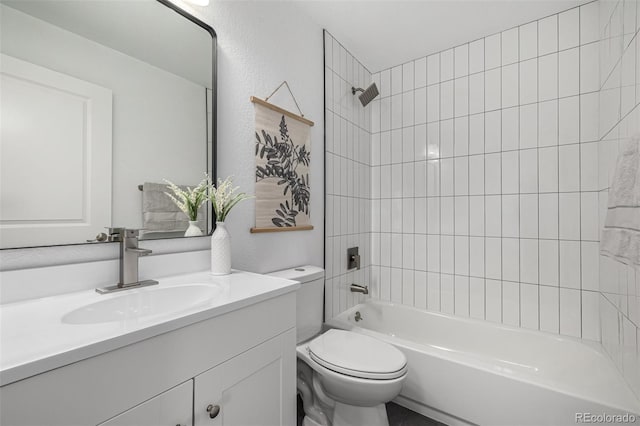 4752 E 108th Pl, Thornton, CO 80233 - full bathroom with vanity, toilet, and tub / shower combination