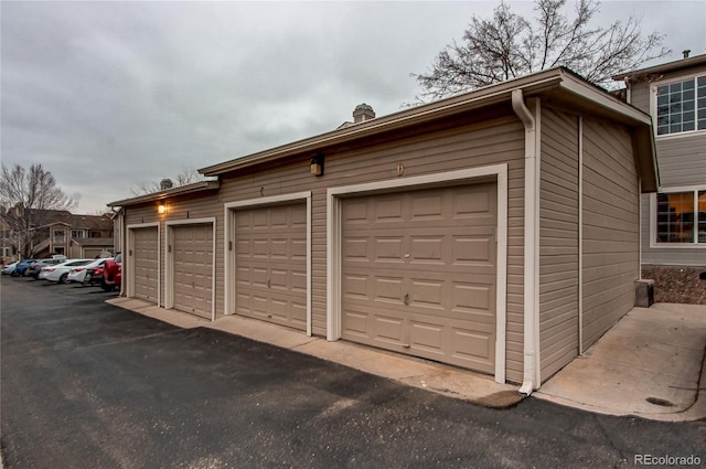 8416 Pebble Creek Way Unit 203, Highlands Ranch, CO 80126 - view of garage