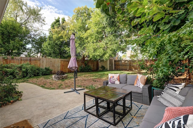 view of patio / terrace featuring an outdoor living space