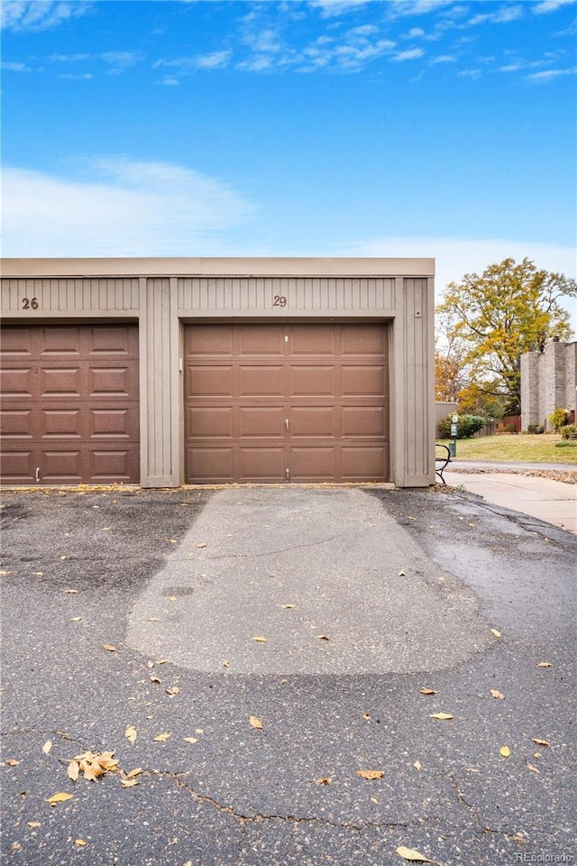 1152 S Yosemite Way Unit 29, Denver, CO 80247 - view of garage