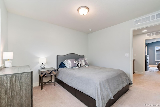 7808 W 43rd Pl, Wheat Ridge, CO 80033 - bedroom featuring light carpet and baseboards
