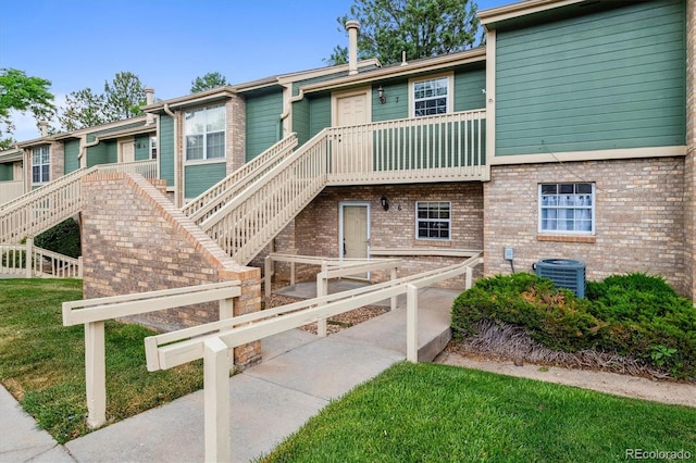 2710 E Otero Pl Unit 6, Centennial, CO 80122 - view of property featuring stairway