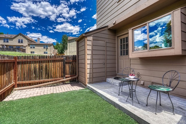 458 Rolling Hills Dr, Colorado Springs, CO 80919 - view of yard with a residential view