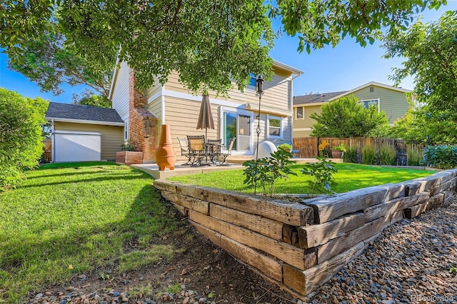 8156 Carr Cir, Arvada, CO 80005 - back of property with a patio