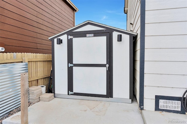 10042 Hudson St, Thornton, CO 80229 - view of shed