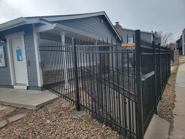 3482 S Eagle St Unit 102, Aurora, CO 80014 - view of gate