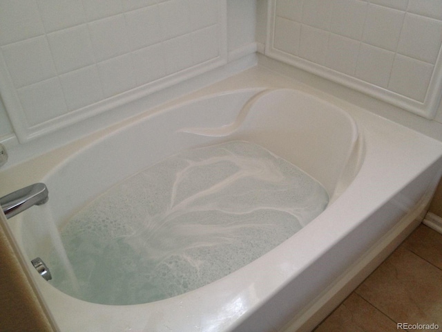 15594 E 97th Ave, Commerce City, CO 80022 - interior details featuring a tub