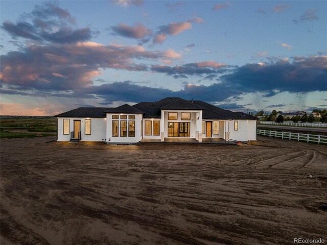 view of front of property