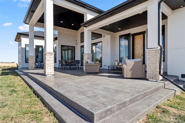 view of patio / terrace featuring an outdoor hangout area