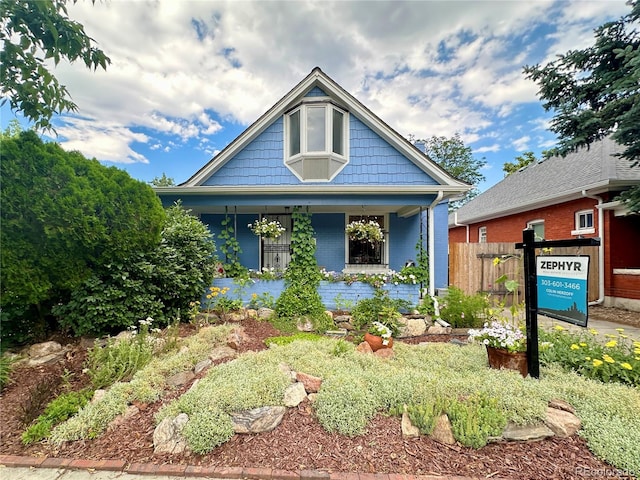 view of front of property featuring a porch