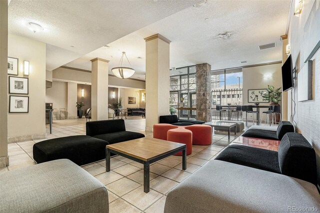 1020 15th St Unit 7A, Denver, CO 80202 - lobby featuring visible vents