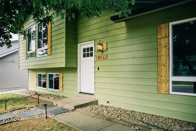 view of property entrance