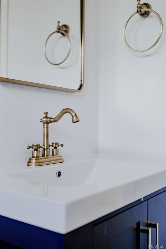 bathroom featuring sink