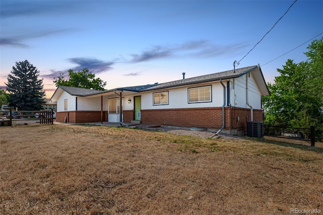 7672 S Estes Ct, Littleton, CO 80128 - photo 1