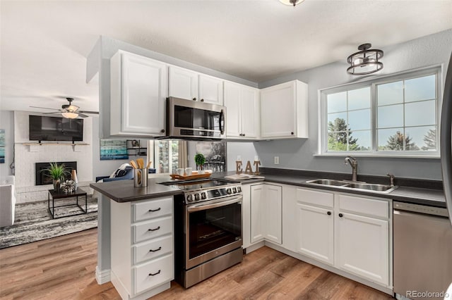 7672 S Estes Ct, Littleton, CO 80128 - photo 14
