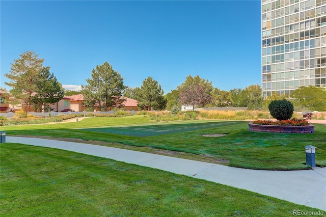 3131 E Alameda Ave Unit 1003, Denver, CO 80209 - view of home's community featuring a lawn