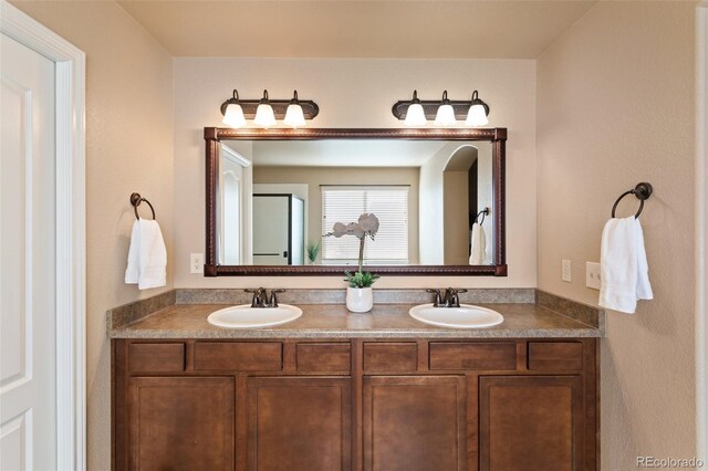 bathroom with vanity