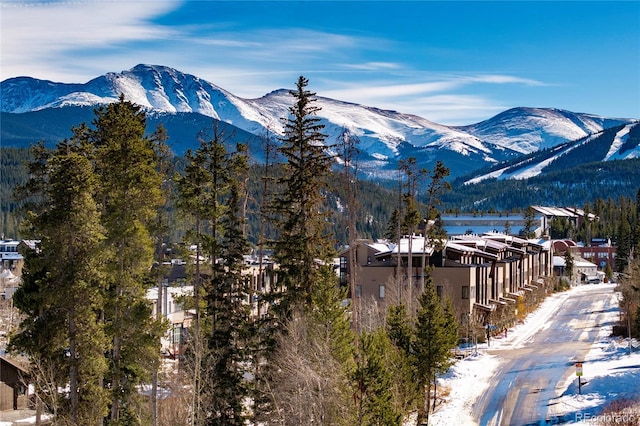 property view of mountains