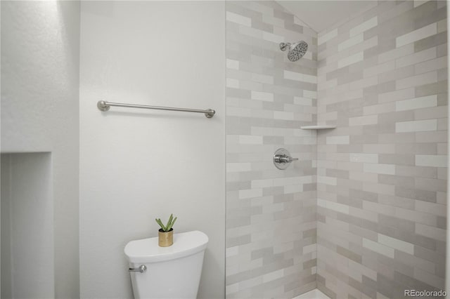 329 Lodgewood Ln, Lafayette, CO 80026 - bathroom with tiled shower and toilet