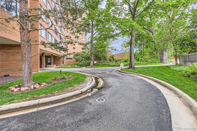 1850 Folsom St Unit 402, Boulder, CO 80302 - surrounding community with a lawn