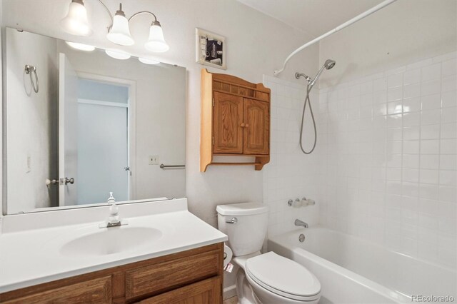 2453 S Xanadu Way Unit C, Aurora, CO 80014 - bathroom featuring vanity and shower / washtub combination