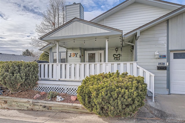 view of front of property with a porch